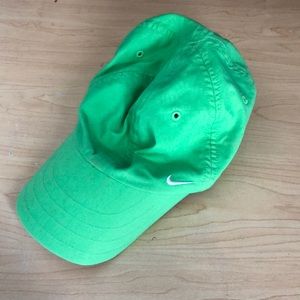 Green tennis/ running hat